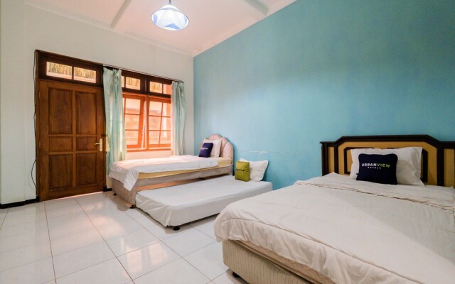 Urbanview Hotel Near Jatim Park 1 by RedDoorz