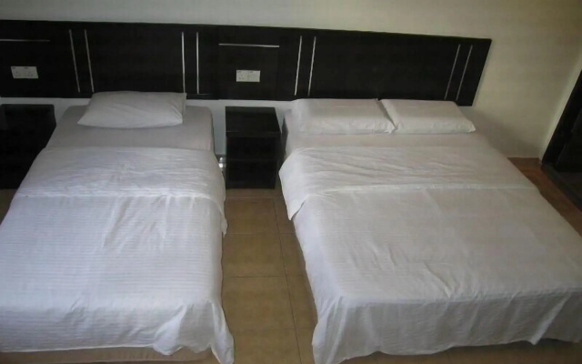 Rainbow Hotel – Guest Rooms – Alor Setar