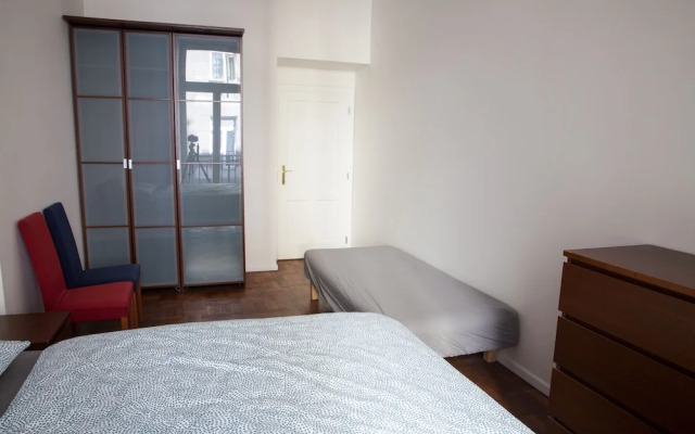 Spacious 2 Bedroom Apartment With Nice Terrace