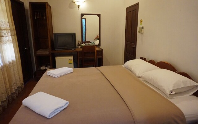 Sene Huaphanh Guest House