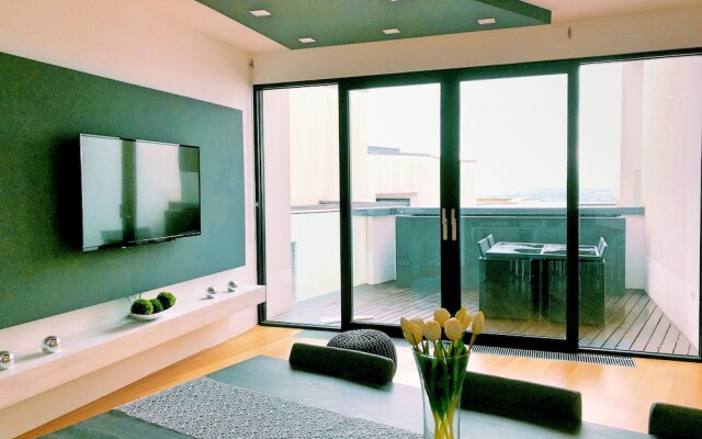 Luxury Sea View Apartment