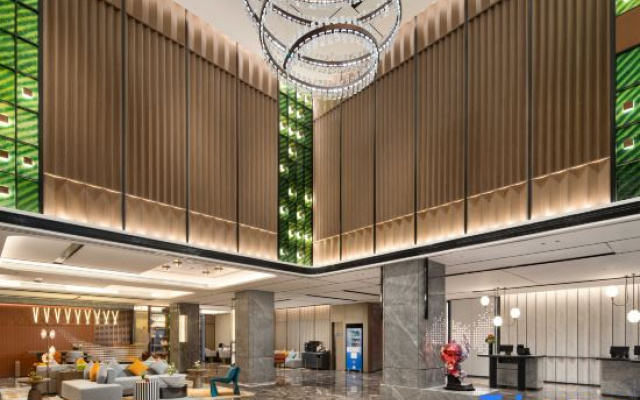 Hampton by Hilton Xining Railway Station