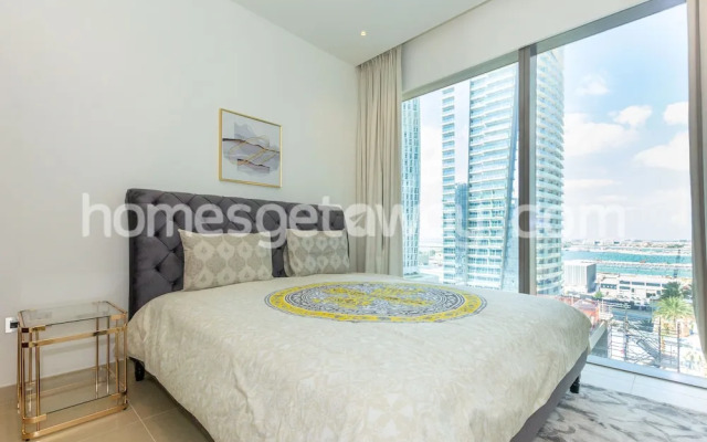 Homesgetaway- 2BR in Marina Gate Tower 2