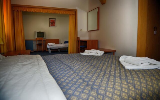 Hotel "Luch"