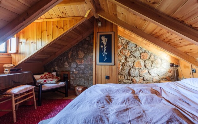 Escape in the Forest, Cosy Chalet with Home Cinema