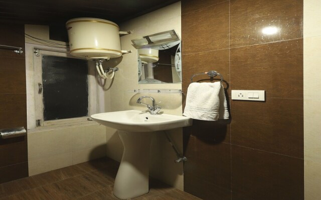 OYO 13281 Home Boutique 3BHK Villa Kasumpti