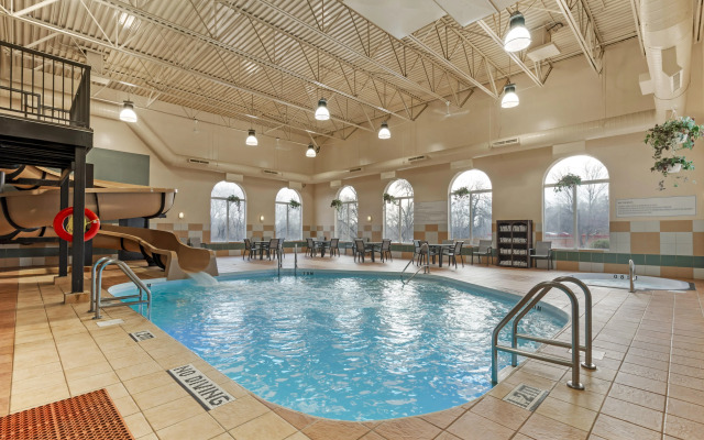 Best Western Plus Pembina Inn & Suites