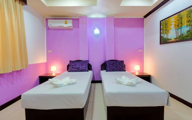 Hotel Grand Orchid Inn
