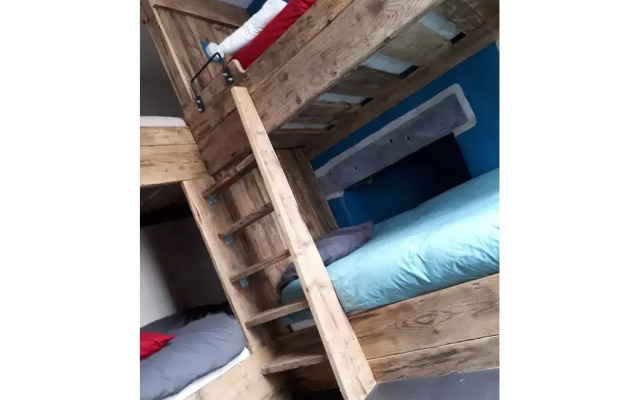 Ty Glyndwr Bunkhouse Bar and Cafe - Hostel