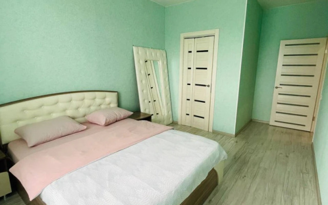 Pritomskij 15 Dvuhkomnatnye apartamenty rjadom s Ledovym dvortsom