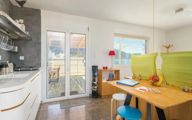 Seafront Penthouse LEO
