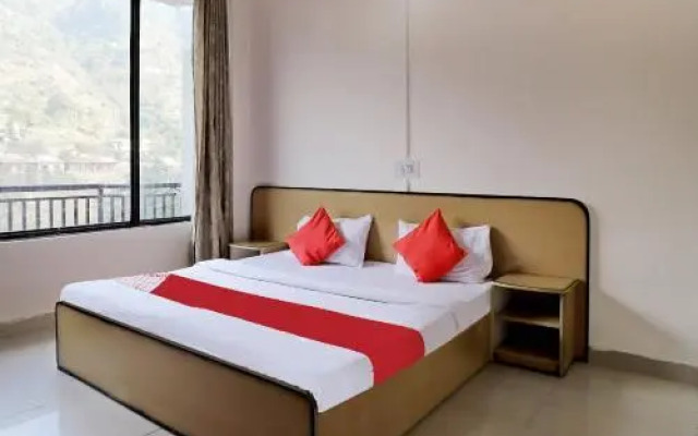 Oyo 24737 Shaivy Homestay And Saini Bhojnalay