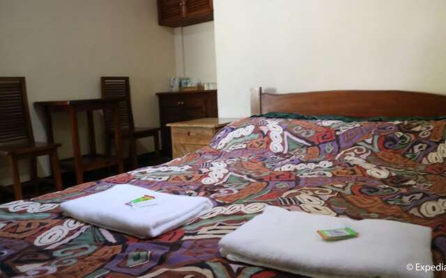 Algen's Dive Resort