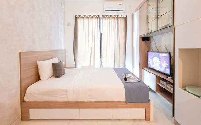 Modern Earth Tone Minimalist Studio At Sky House Bsd Apartment – Guest Rooms – Legok