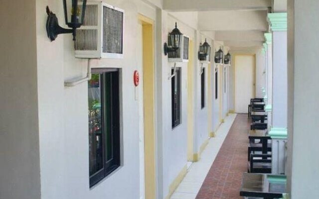 Carlito's Inn