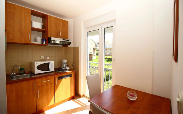 Bacan Serviced Apartments