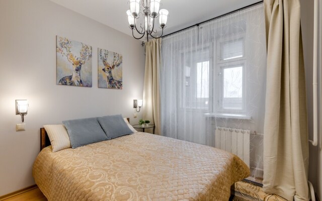 Simply Comfort - Spacious Apartment 10 min to Metro