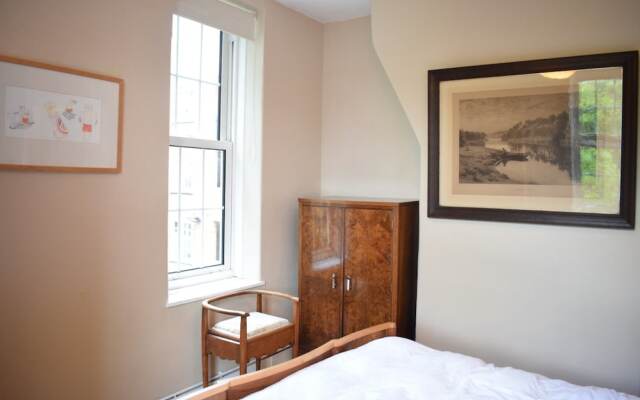 Stunning 3-bed Apartment Next To Tower Bridge