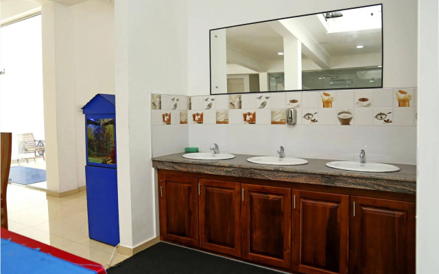 Ronaka Hotel