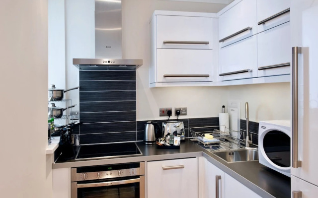 Your Space Apartments - Byron House