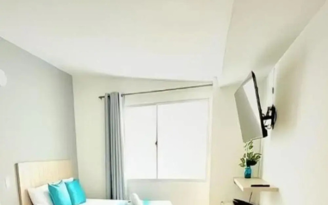 Hotel 12 Nights