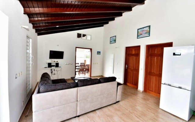 Villa With 3 Bedrooms in Saint François, With Wonderful sea View, Private Pool, Enclosed Garden