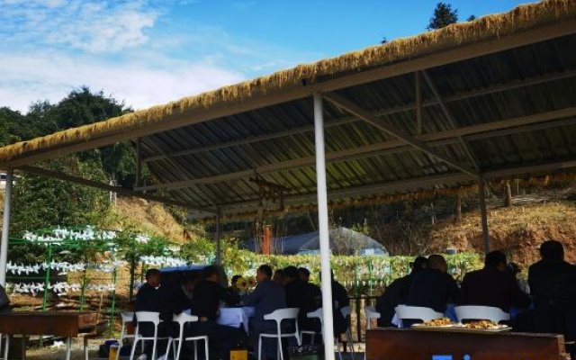 Xiuning Mountain Villa