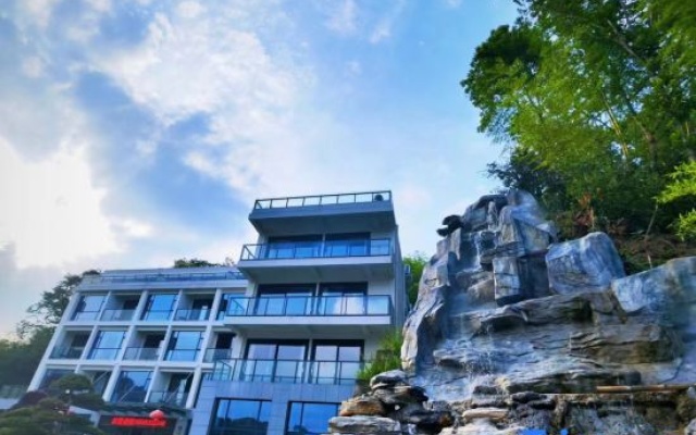 Mufeng Guanhu Homestay – Outside – Luan