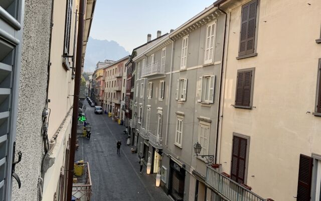 Casa la Breva Lecco