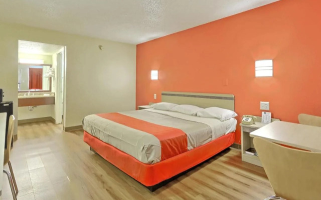 Motel 6 Maple Shade Township, NJ - Philadelphia - Mt Laurel