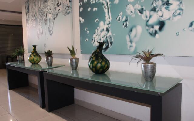 Urban Hip Hotels - The Nicol