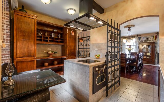 Forza Lux Guest House