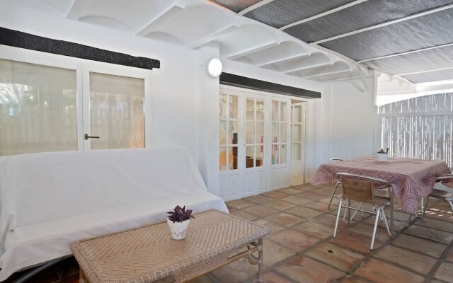 Lovely Bungalow in Oliva With Swimming Pool