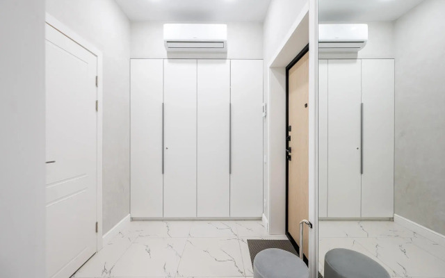 Apartment on Aleksey Kozin street 9