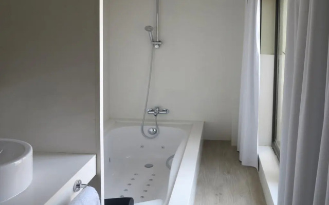 Serennia Exclusive Rooms