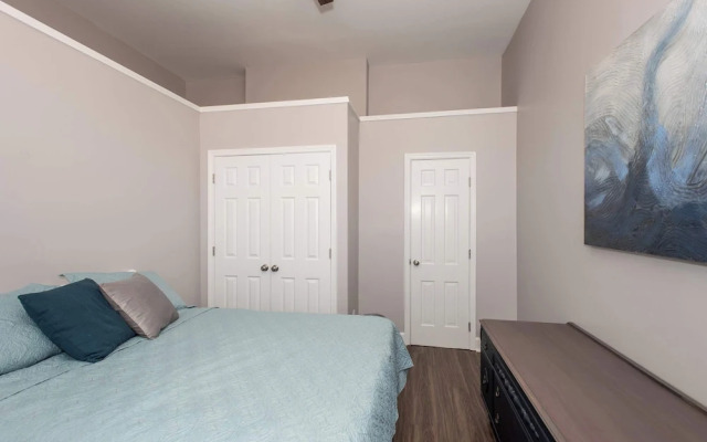 Heart of Mainstrasse Apt 1