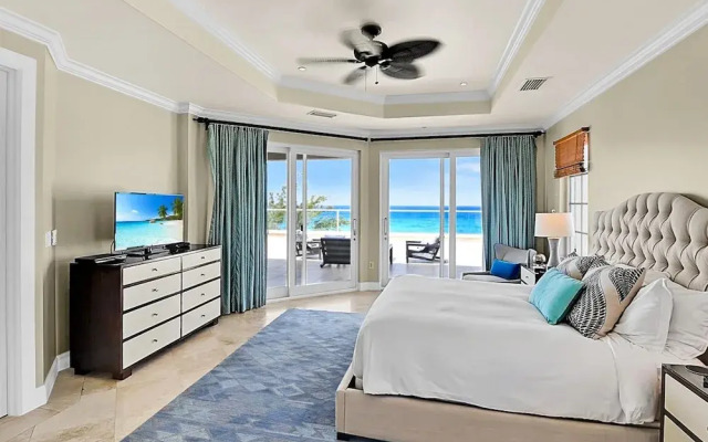 Luxury Penthouse Condo With 360 Oceanviews