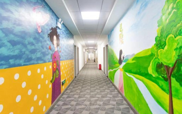 Zhuhai Meet Youth Apartment (Science and Technology School Store)