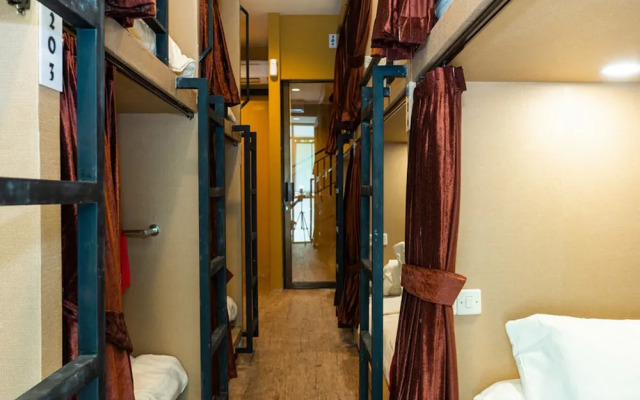 RedDoorz Hostel @ DI Panjaitan Simpang Lima