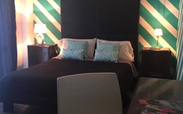 Defensa 821 Bed & Breakfast