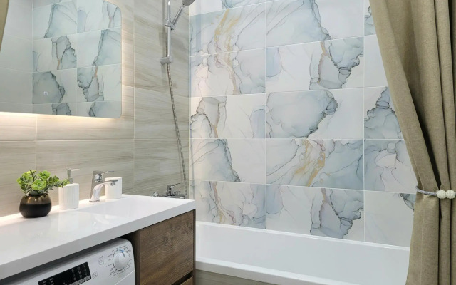 Апартаменты на В. Жириновского 1/1