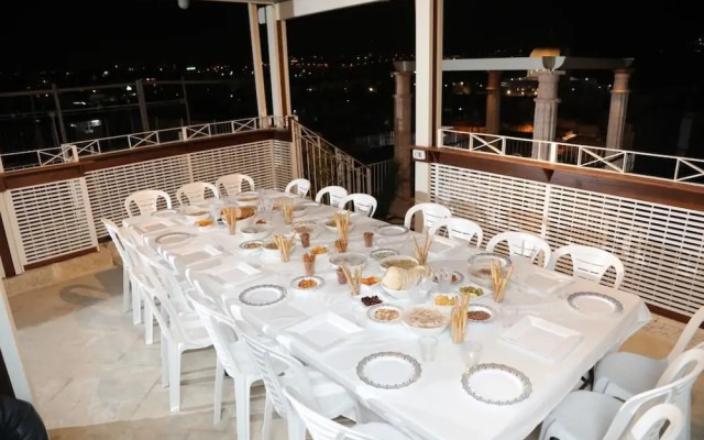 Western Wall Luxury House