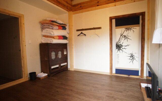 Janedang Hanok Guest House