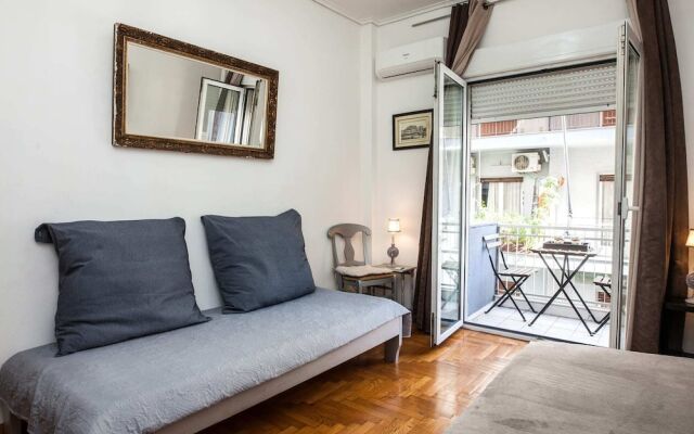 Gorgeous 2 bedrooms apt at Exarcheia