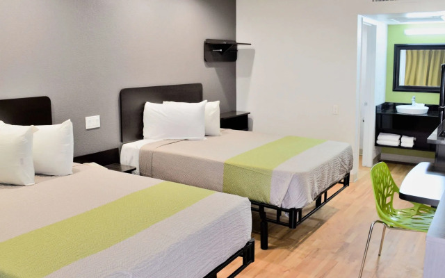 Studio 6 Buttonwillow, CA