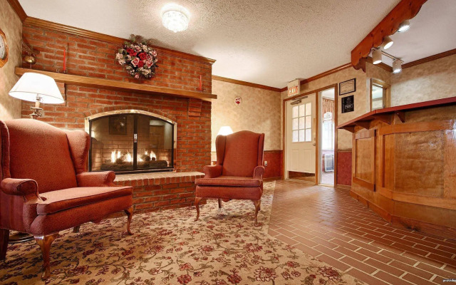 Red Roof Inn Uhrichsville