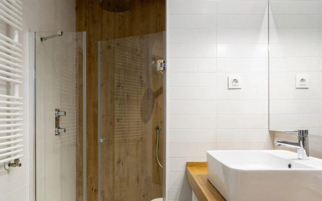 Great Location Nearby Plaza Moyua and Guggenheim