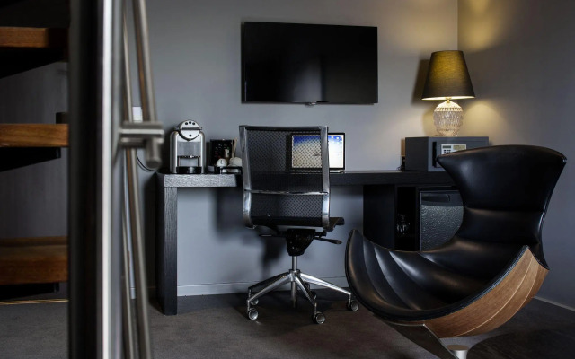 Scandic Front