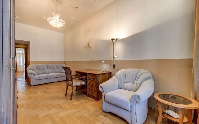 FlatStar on Nevsky 27