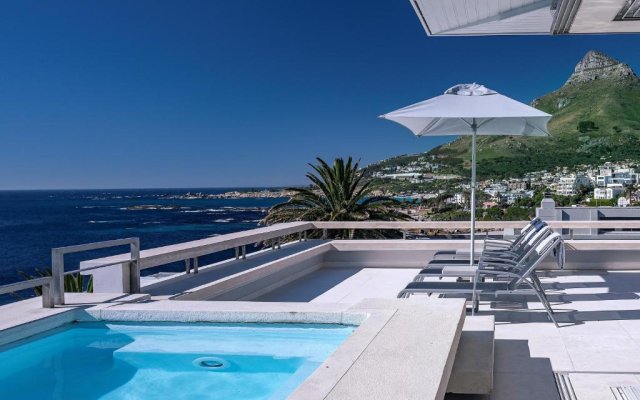 Blue Views Penthouse Beachfront Apartments